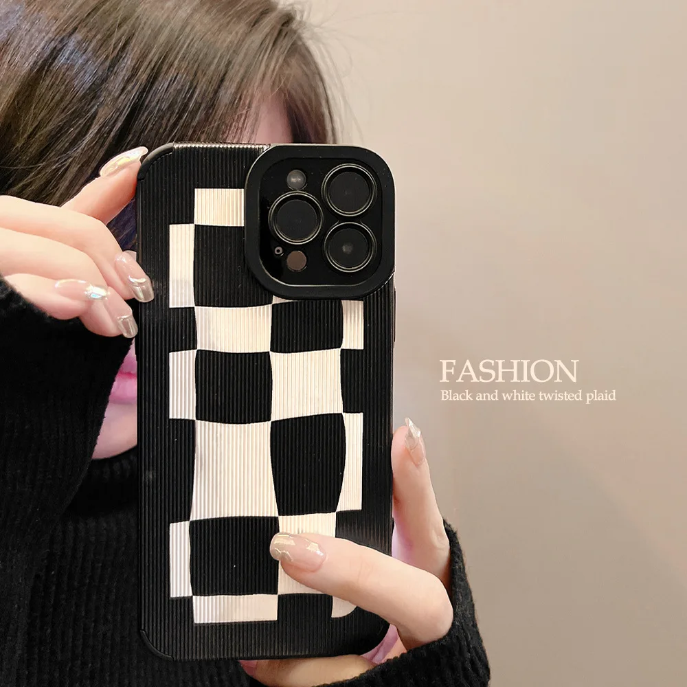 Luxury Vintage Lattice Phone Case For IPhone 13 12 11 Pro Max X XR XS Max 8 7 Plus SE 2022 Soft Silicone Shockproof Cover Case