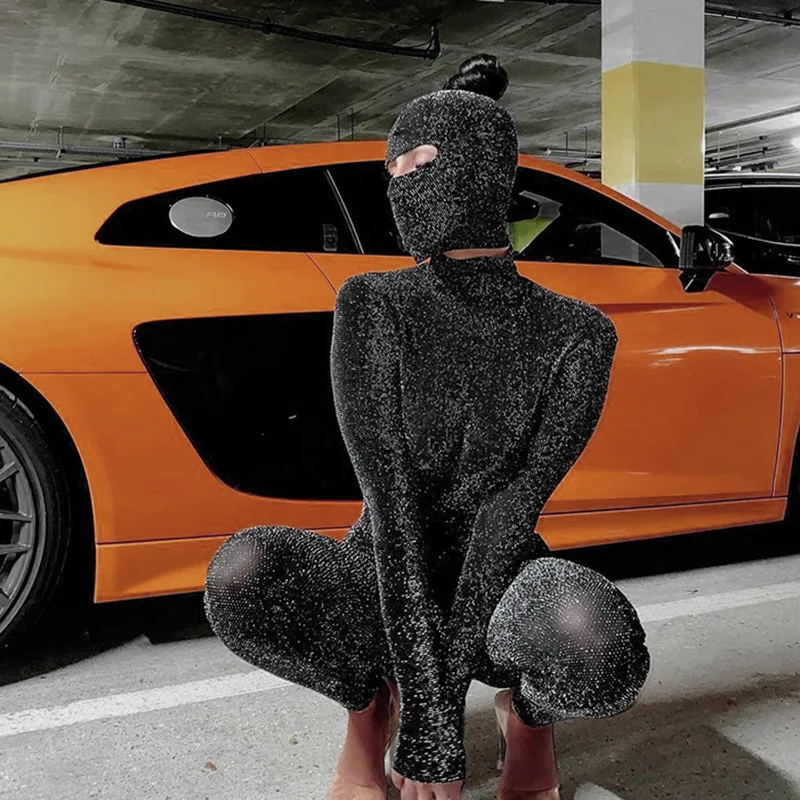 

Комбинезон женский обтягивающий с длинным рукавом и открытой спиной