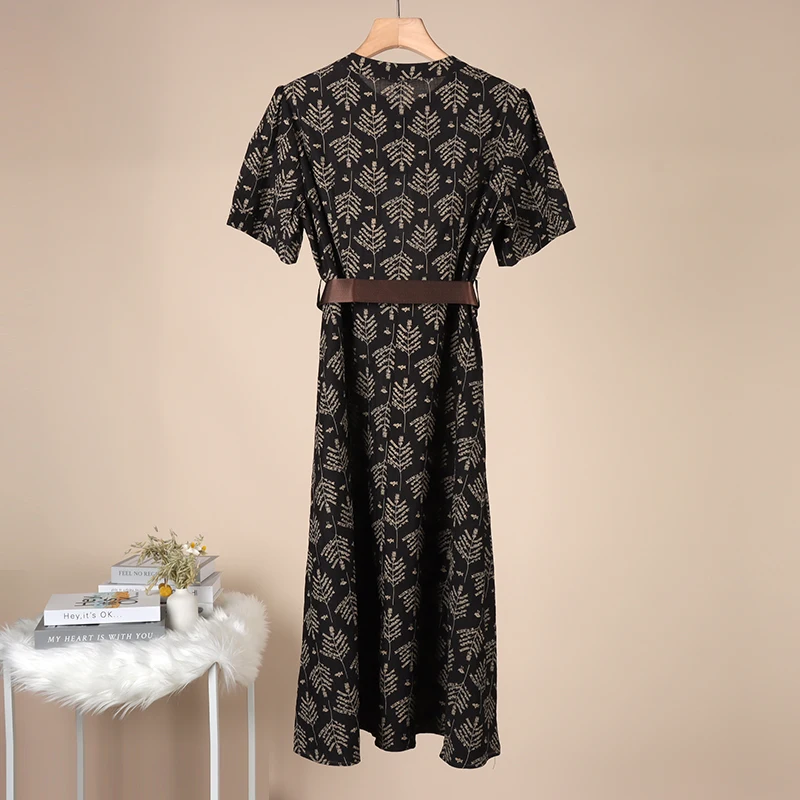 Новинка лета 294 облегающее платье средней длины со шнуровкой воротником-стойкой