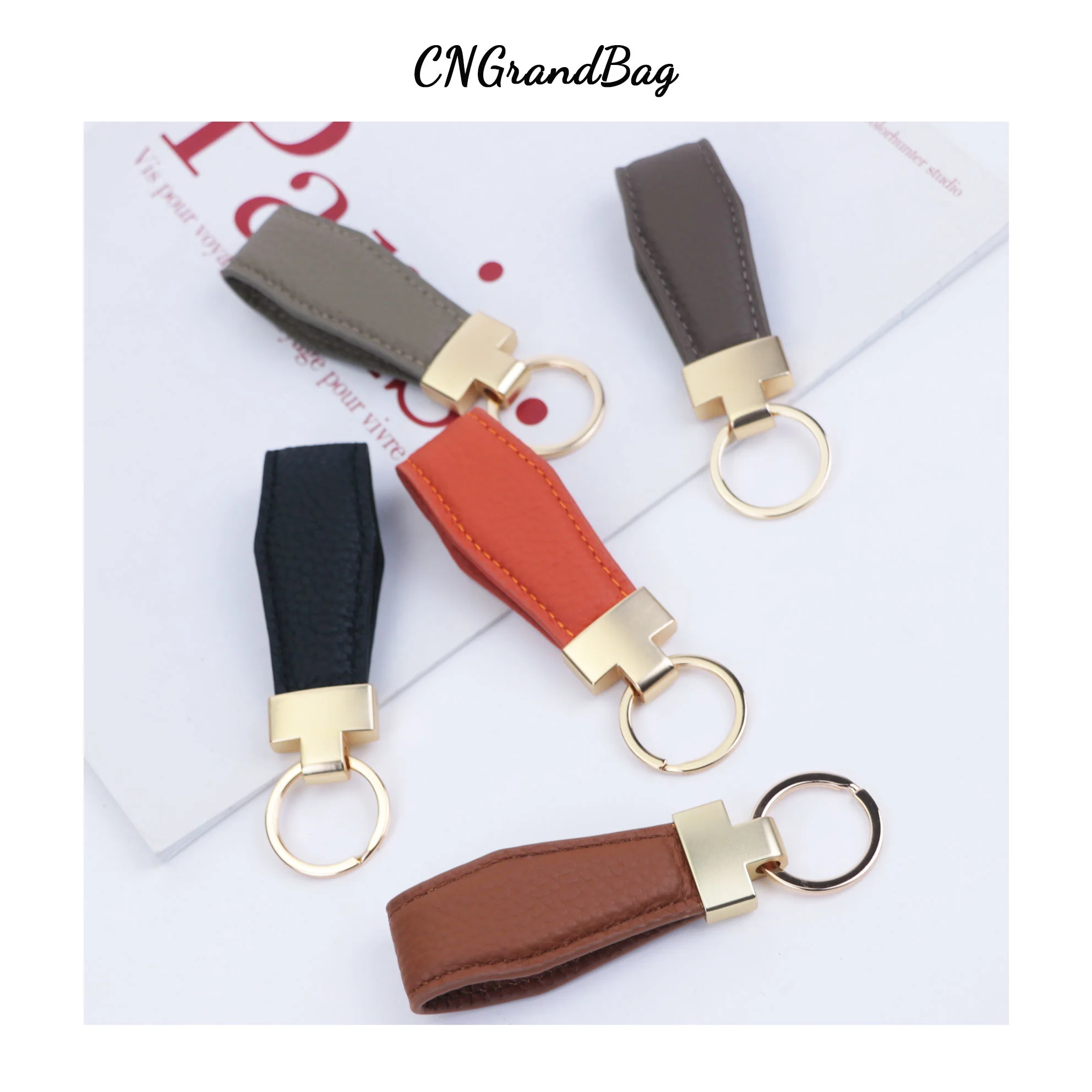 Free Custom Initial Letters Cow Leather Car Keychain Fashion Key ring Alloy Pendant Creative Gift Men And Women Leather Lanyard