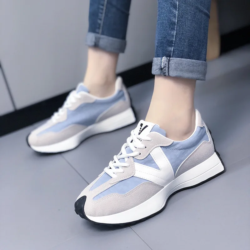 Spring Women Sneakers Mesh Casual Shoes 2023 Autumn New Lightweight Outdoor Sports Shoes Breathable Running Shoes Size 35-45