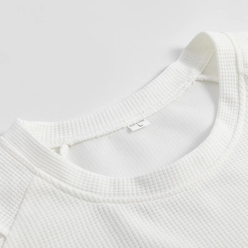 Autumn/Winter New Men's Crewneck Sweater Top Men's Slim-fit Top Solid Stitched Shoulder Pleated Bottom Shirt Casual Knit Sweater