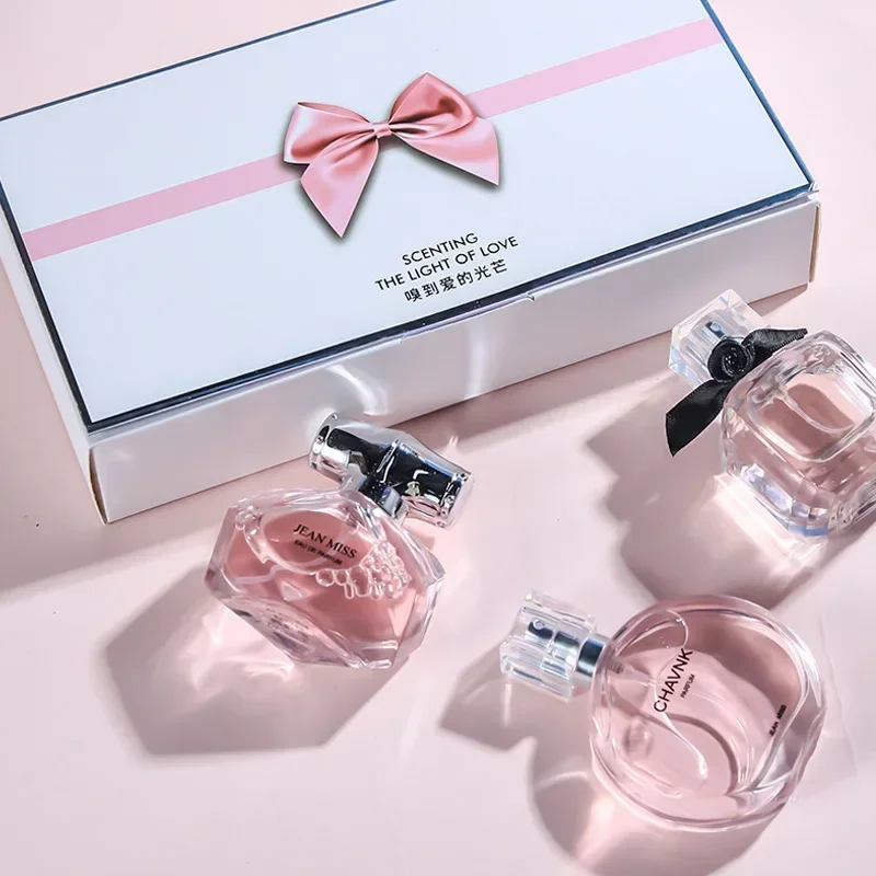 Фото 90 мл (30 мл x 3 шт.) Подарочная коробка для парфюмерии Feminino Spray Свежий легкий аромат Цветочные фрукты Chypre Notes Долговечный женский парфюмерный набор №4