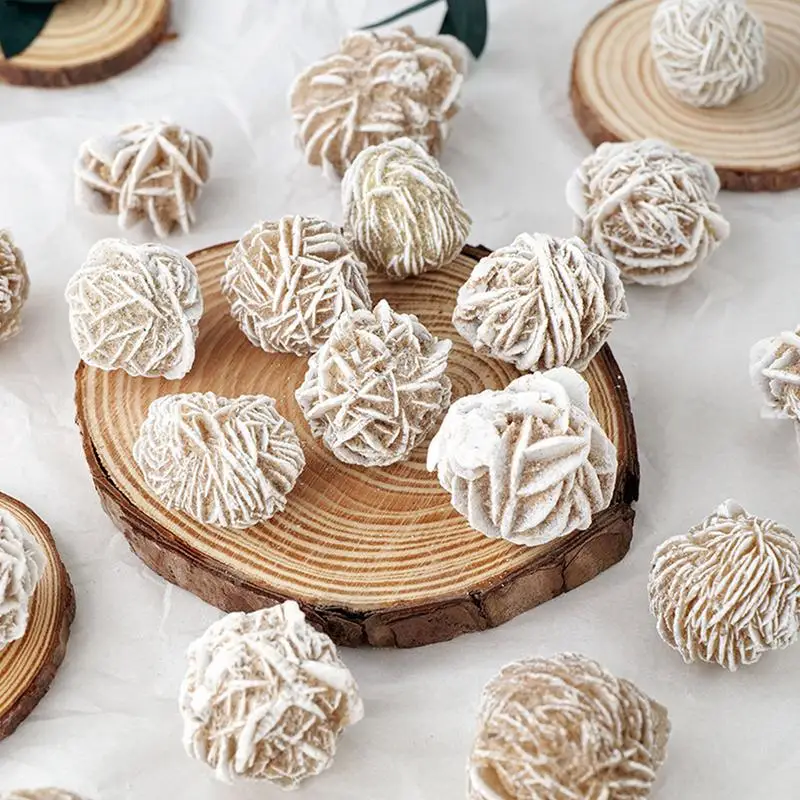 

Пустынная роза, селенитовый камень