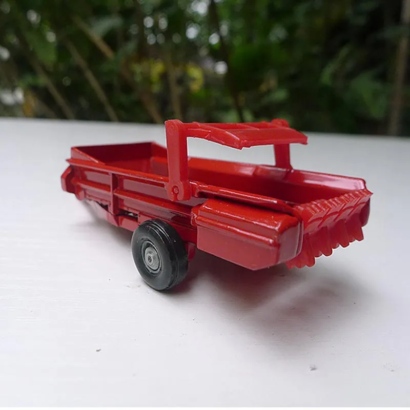 

Модель аксессуаров для тягача ERTL в масштабе 1:64