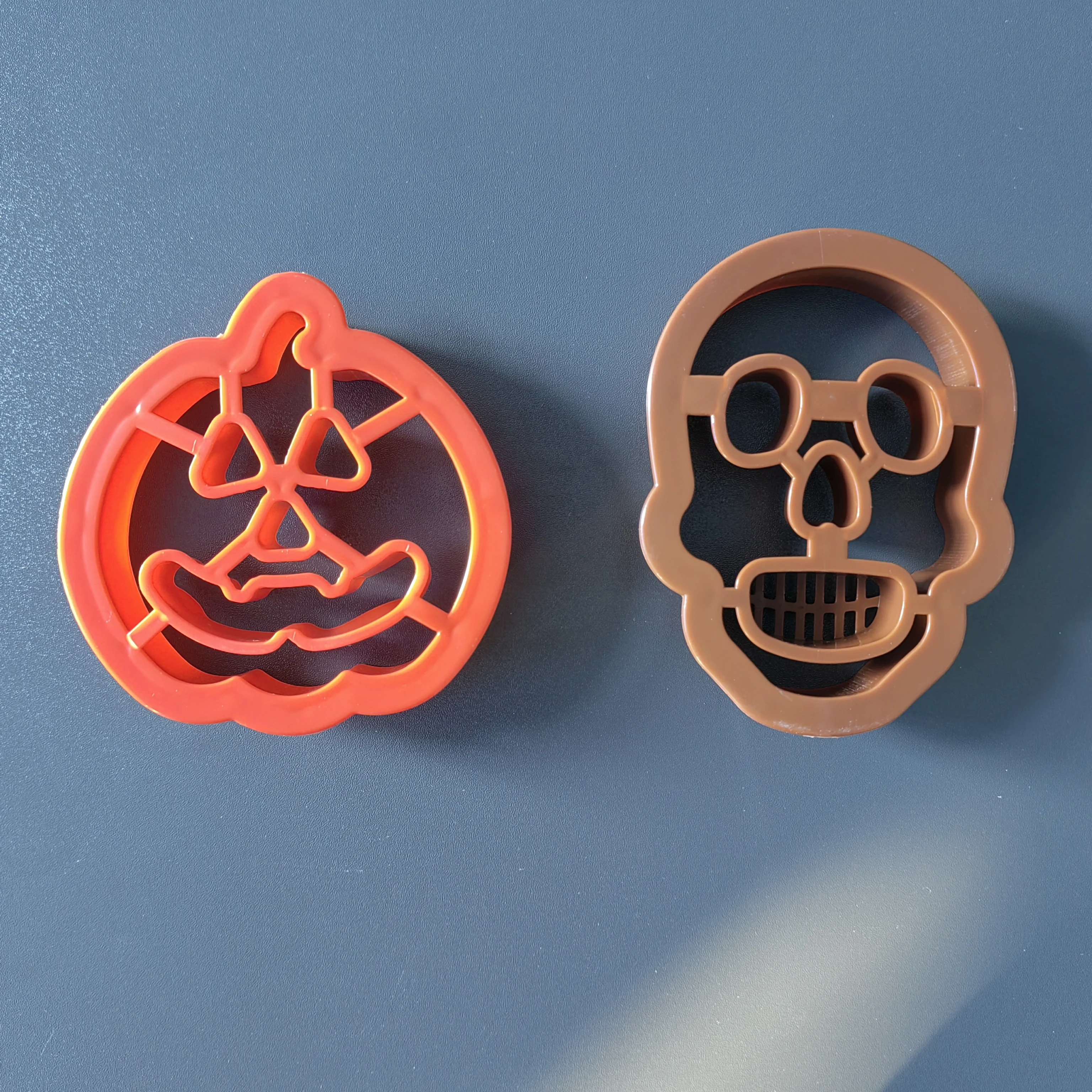 Бесплатная доставка новый пластиковый 2 шт. в форме черепа и тыквы фотоэлемент