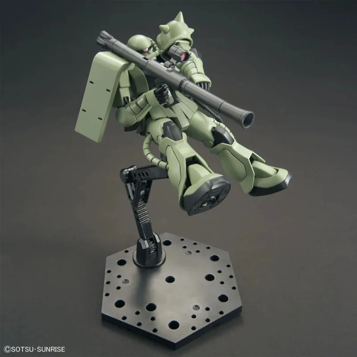 Фото Оригинальный Bandai, оригинальный в наличии HGCE 1/144 MS-06 Zaku II Gundam, коллекция аниме, наборы моделей экшн-фигурок, подарок для мальчика и девочки №5