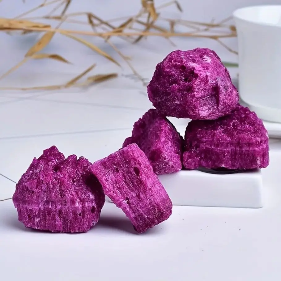 

Необработанный красный корунд