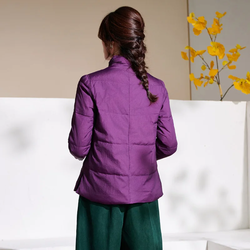 2022 Winter New Chinese Style Slanted Lapel Embroidery Cheongsam Button Stitching Short Lightweight Warm Cotton Coat Parkas