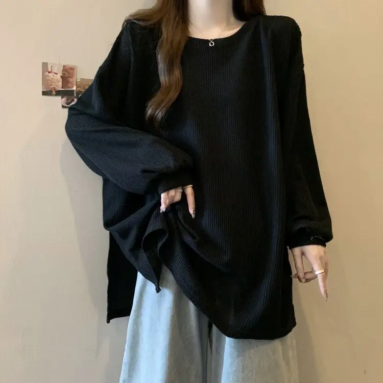 Рисунок 5 - Женская футболка с длинным рукавом