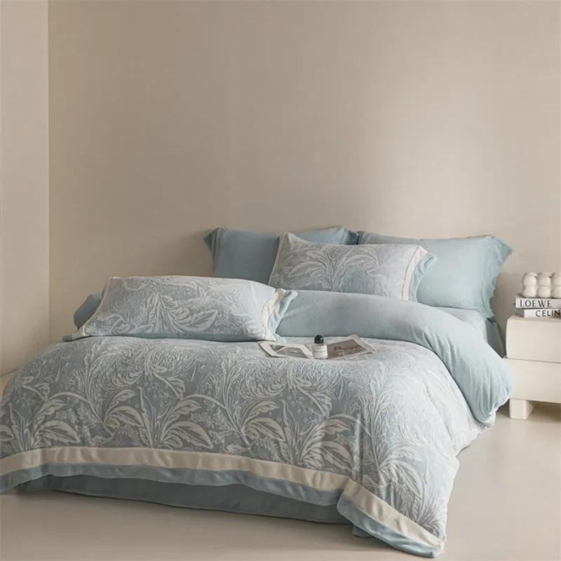 2024 Новый класс A утолщенный молочный флис резной комплект из 4 предметов зимний