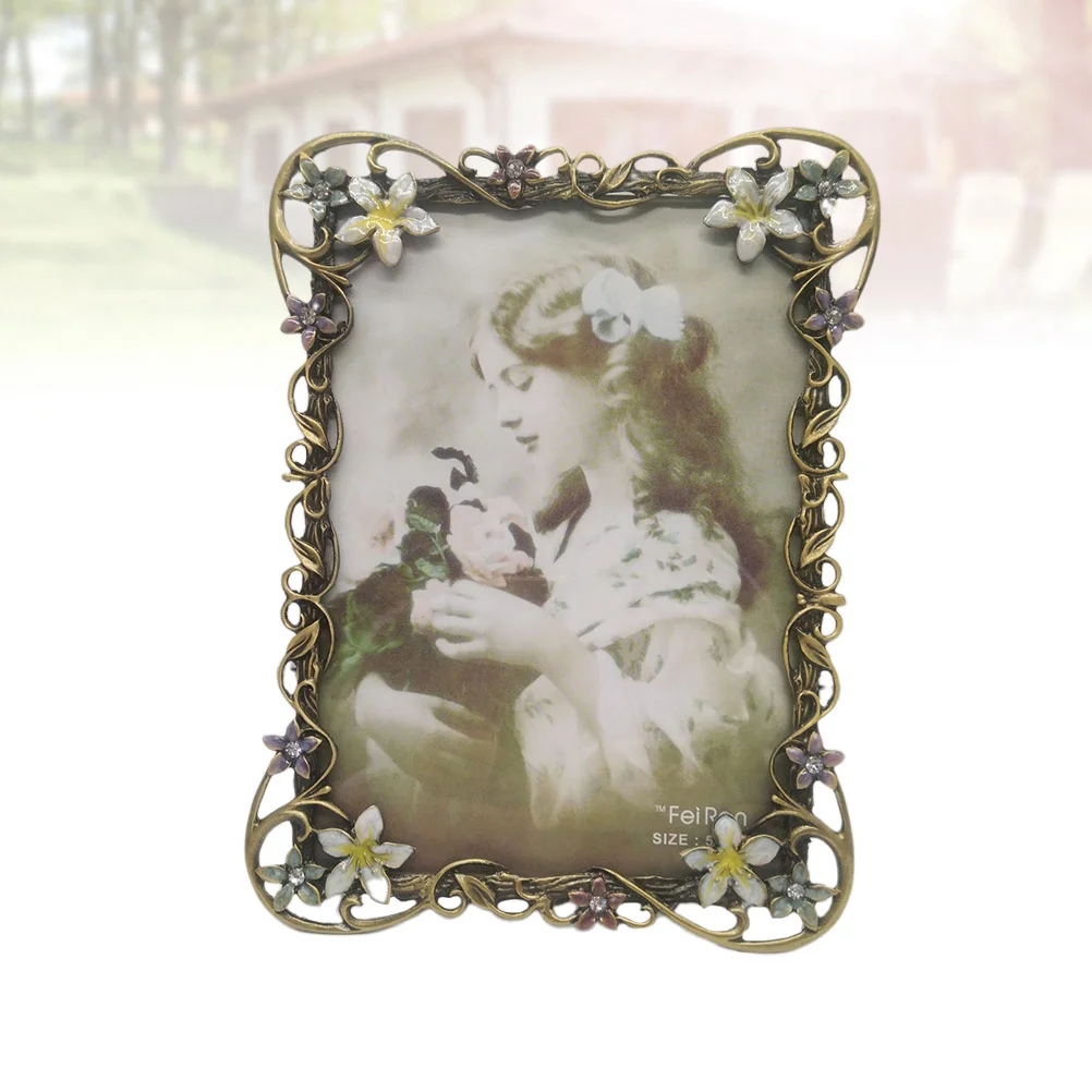 

10 2x15 3cm Metal Vintage European Photo Frame Ornament, Decorative Picture Frame for Anniversary Wedding 1pc ( As shown )