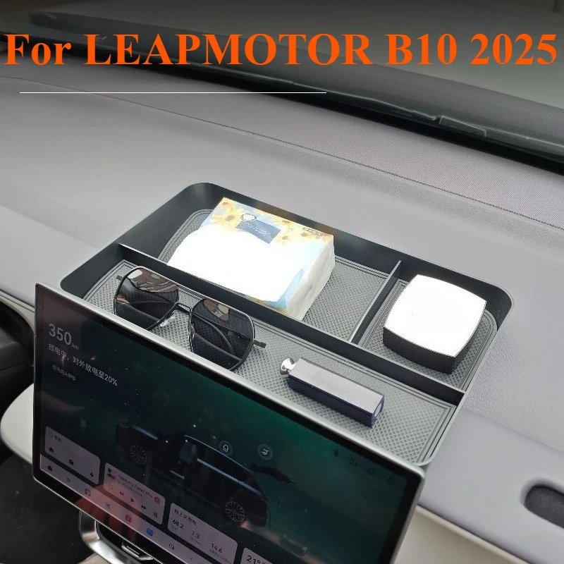 Фото Для LEAPMOTOR B10 2025 ящик для хранения приборной панели, сумка для хранения автомобильных аксессуаров, подлокотник №1