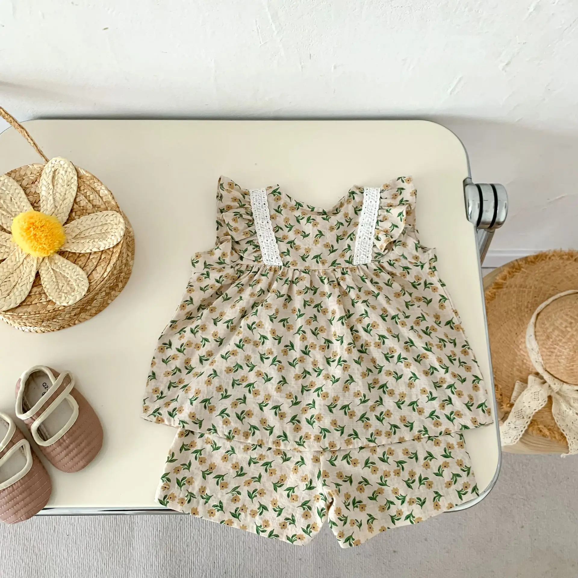 Детский летний цветочный комплект с рукавами-фонариками Angoubebe 111S31 Новое