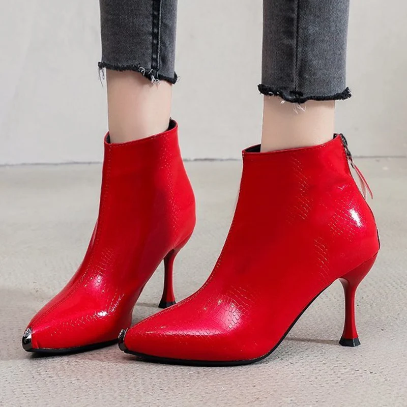 

Женские ботинки челси на высоком каблуке, Зимние Модные готические ботинки с острым носком и молнией, брендовые дизайнерские ботинки, 2023