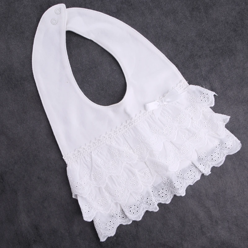 

Q0KB Baby Girl Waterproof Feeding Saliva Towel Dribble Princess Lace Bibs Bandana New