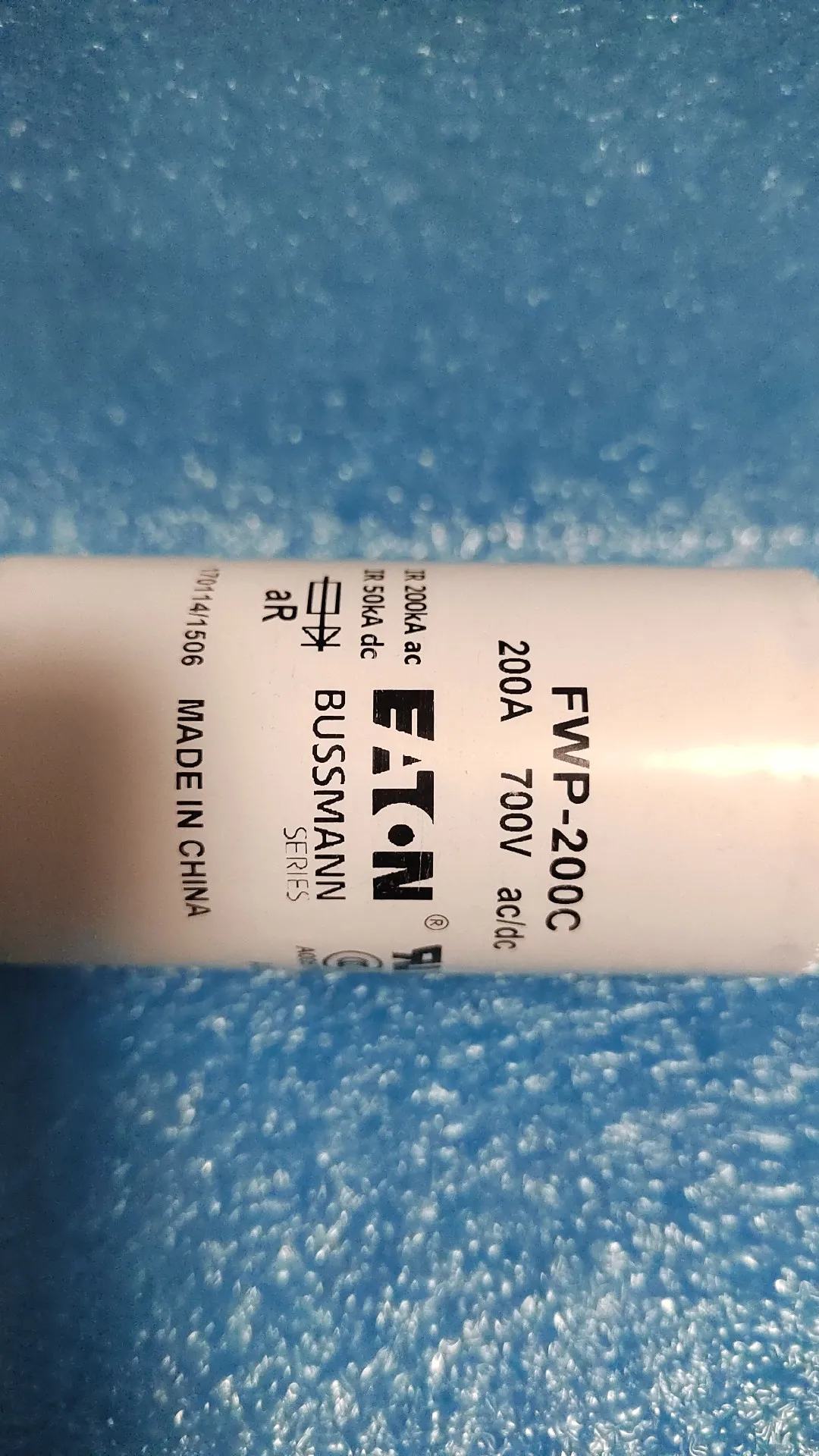 ETN Новый энергетический автомобильный предохранитель BUSSMANN FWP-200A ACDC700V