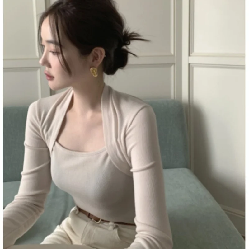 

2022 Autumn for Women Crop Tops Korean Style Hotsweet Screw Thread Fake 2 Pieces T-Shirt Tight-fitting Long-sleeved Tee Shirt