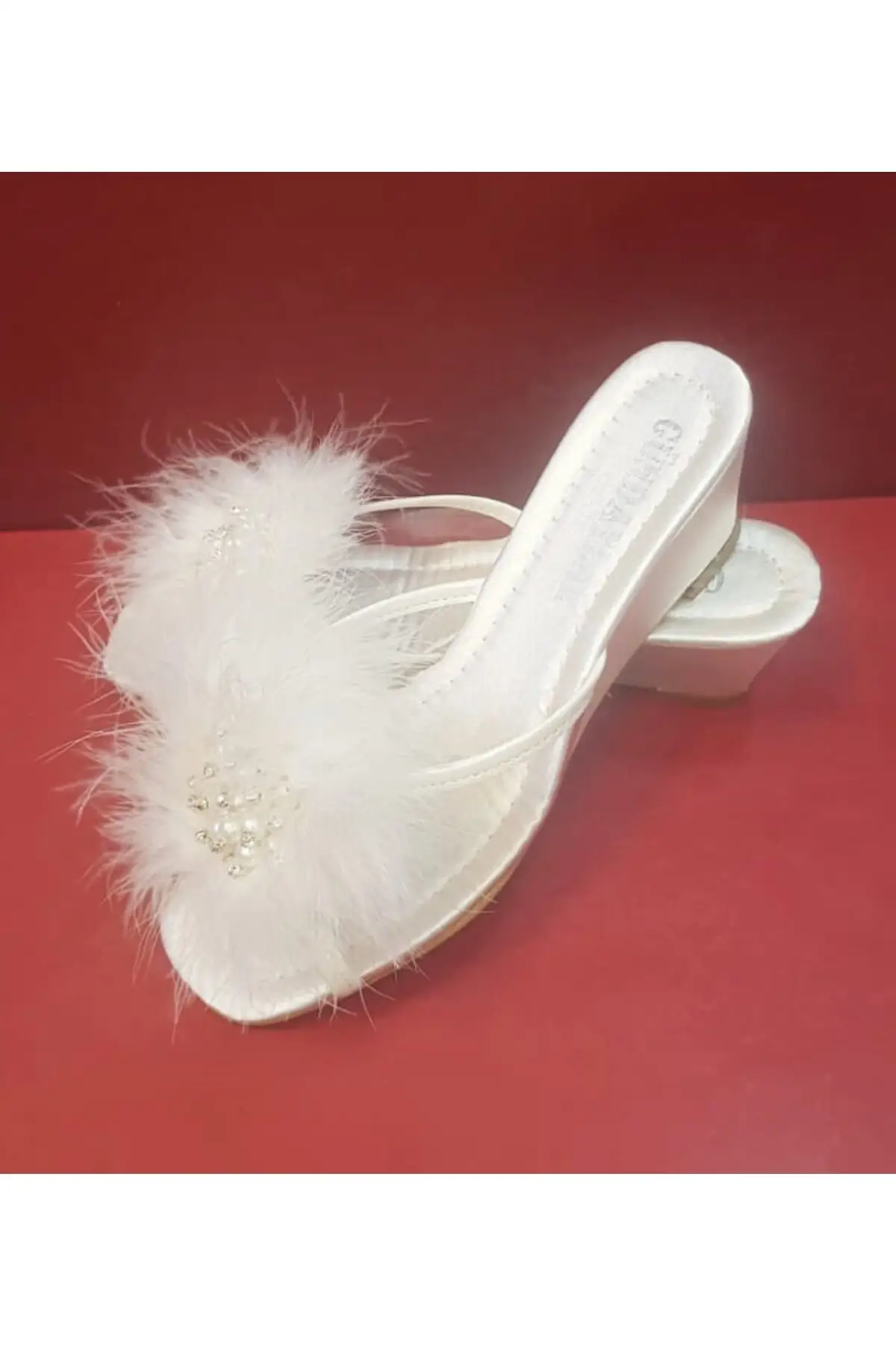 

Furry beaded heel dowry women home slippers