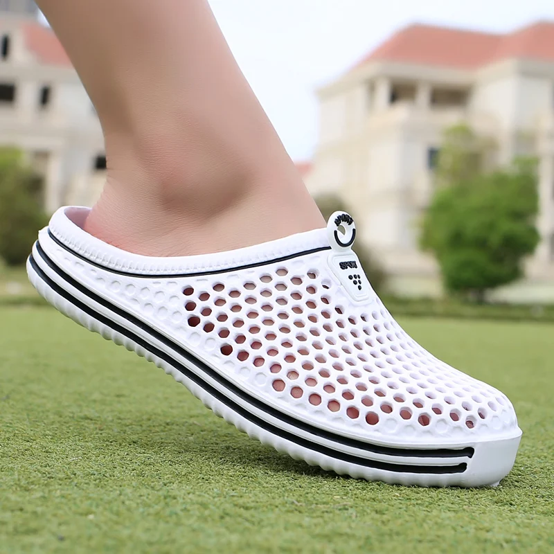 Slippers Cutout Clogs Shoes Fashion Men Women Garden Convenience Bathroom Slippers Non-slip Beach Sandals