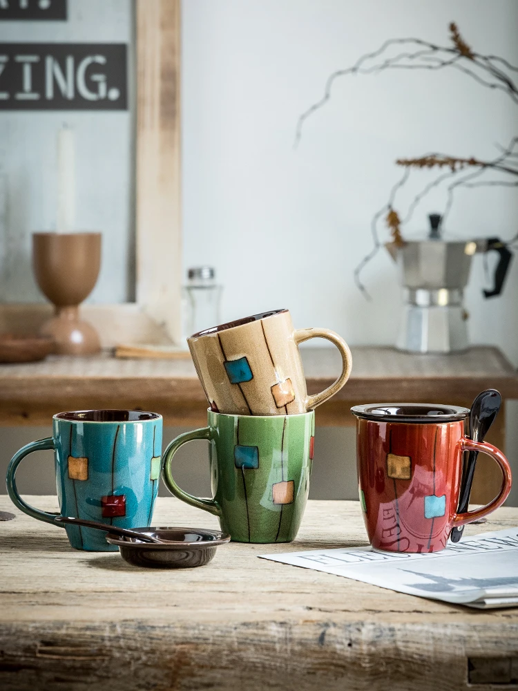 Керамическая чашка в американском стиле с ложкой 350 мл