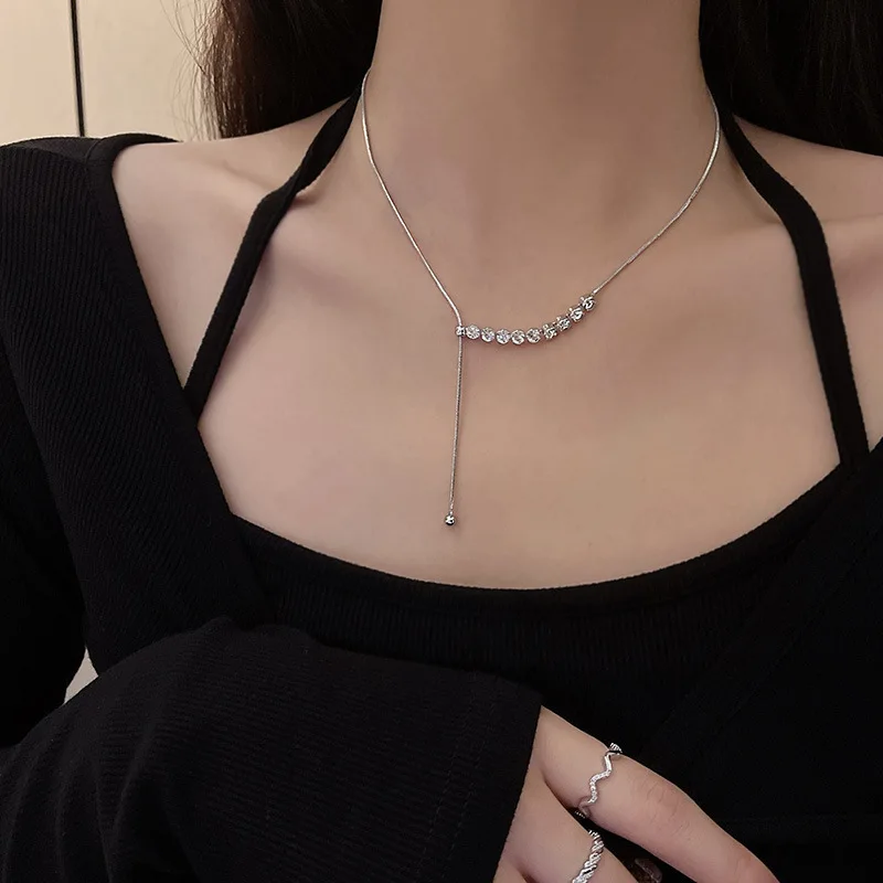 

Jewelry European Light Luxury, Niche, Advanced Design, Pull-out Zircon Necklace, Style, Simple Temperament, Versatile Collarbone
