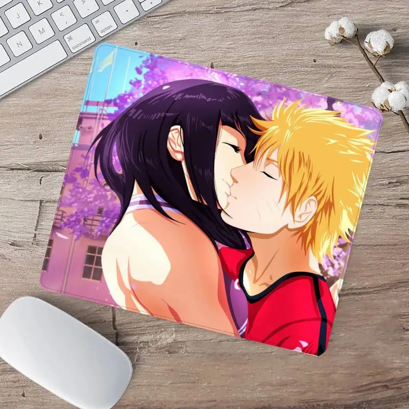 

Uzumaki Naruto Hyuga Hinata Kiss gamer play mats Mousepad Mouse Pad Anti-student Office Desktop Non-slip Pad 18x22cm