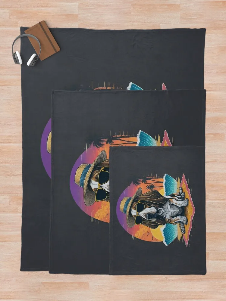 Арафская собака в солнцезащитных очках и шляпе сидящих на пляже декоративные