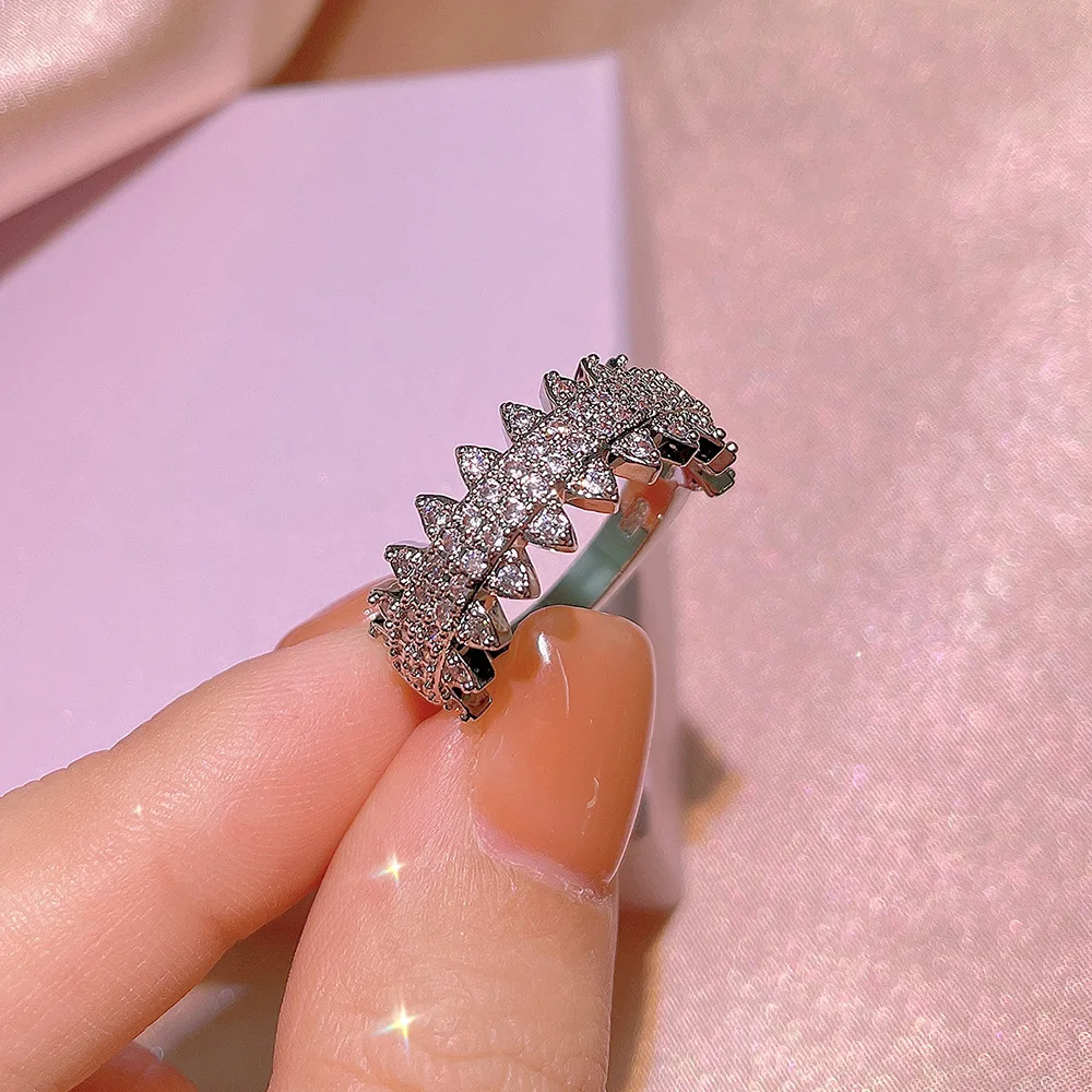 

2022 NEW Temperament Sweet Women Wedding Rings with Dazzling White Cubic Zirconia Novel Style Female Fashion Engagement Jewelry