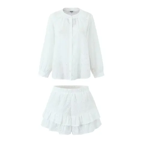 Белая кружевная Свободная рубашка с вышивкой и отверстиями, 2 шт., 1 комплект, 2024, + 2-слойные мини-шорты с оборками на манжетах и эластичным поясом