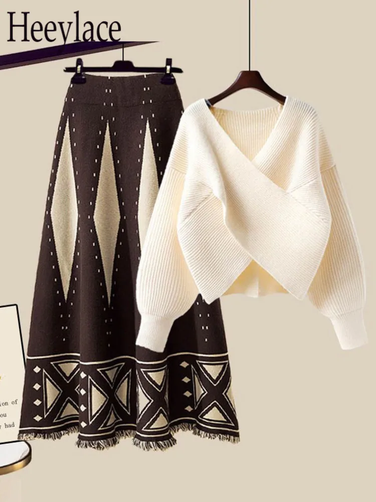 

Женские зимние трикотажные комплекты, элегантный вязаный свитер с глубоким V-образным вырезом и юбка с принтом и кисточками, трикотажные ко...