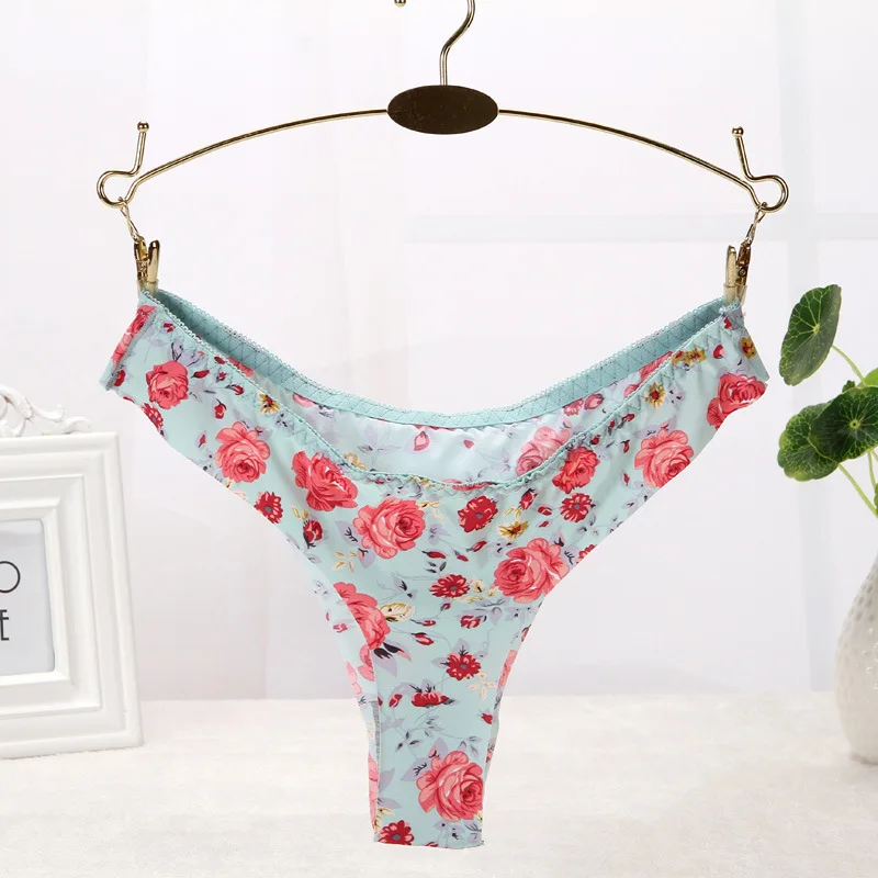 

Feminine Lingerie Woman G-String Ice Silk Seamless Low-Rise ThongsOversized Elastic Print Ladies Panties Thong T Pants