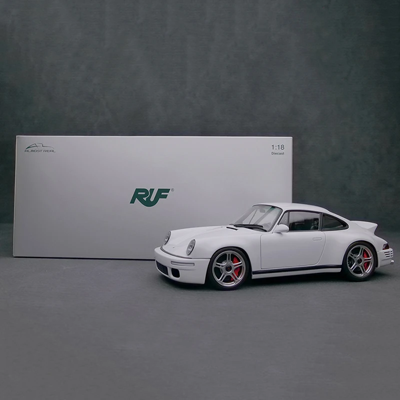 Модель автомобиля из сплава