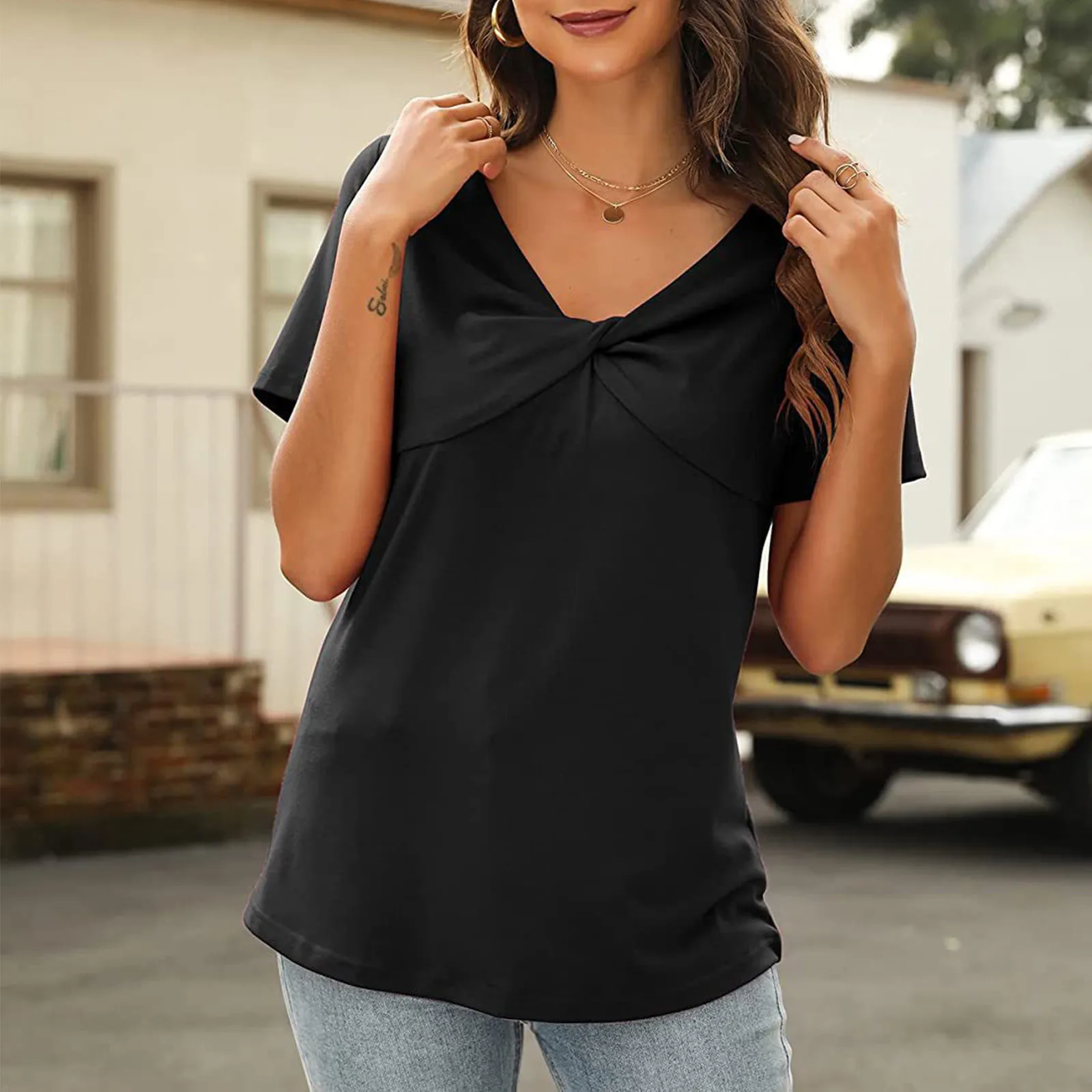 

Женская трикотажная рубашка с V-образным вырезом и коротким рукавом