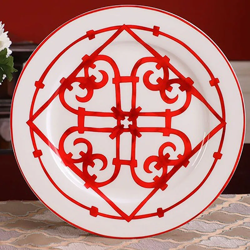 

European Bone China Coffee Cups and Saucers Set White Handle Tableware Coffee Plates Plates for Food Luxury Serving Plates Gift