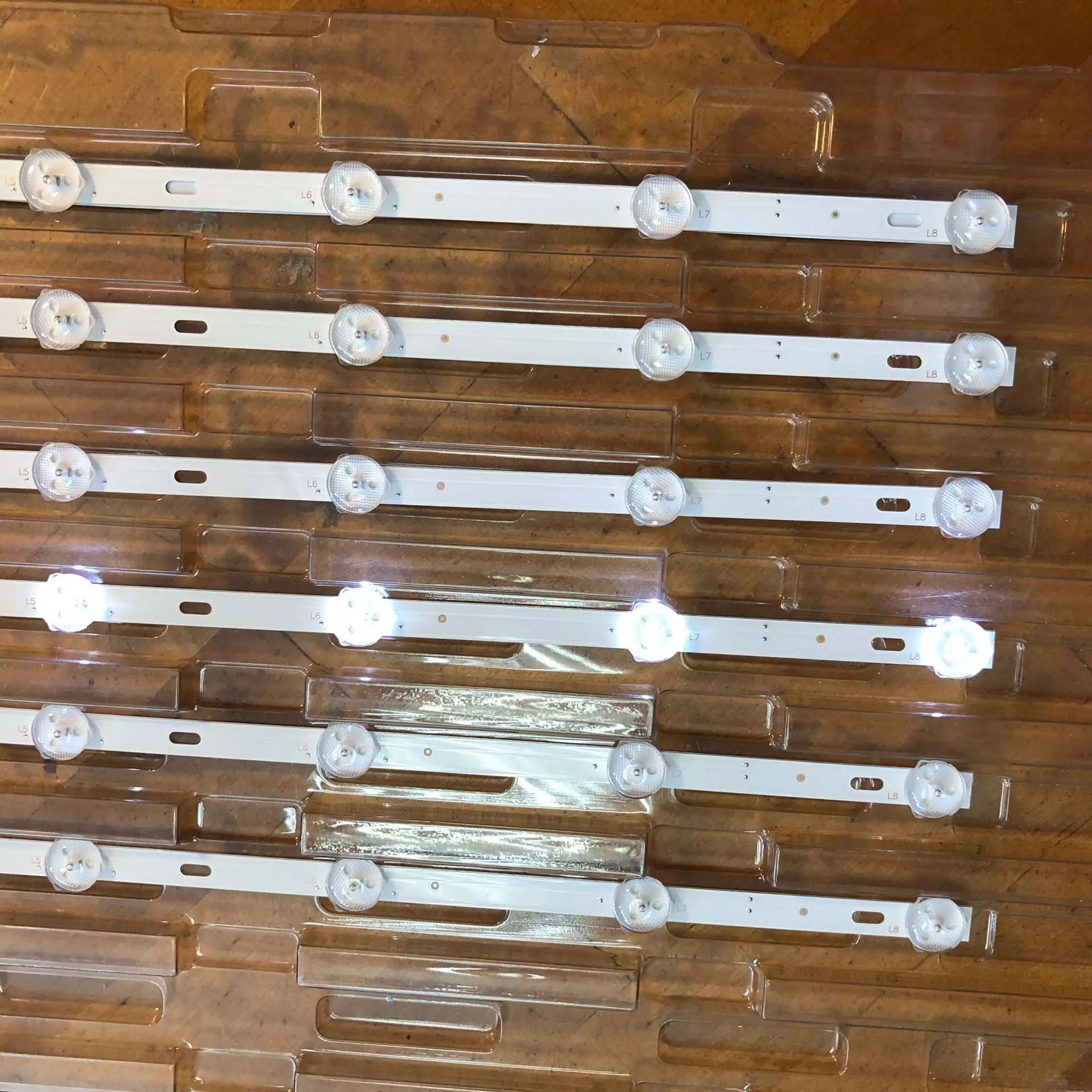 

Панель подсветки RHX для 32-дюймового телевизора