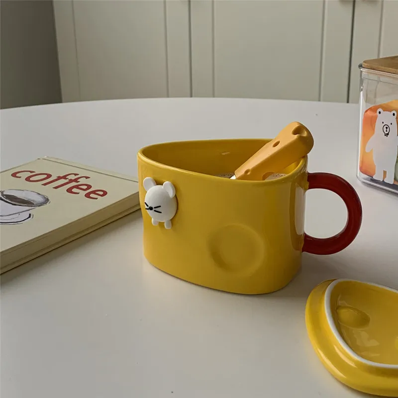 

Cutelife Скандинавская Милая желтая керамическая чашка с крышкой для чая, молока, кофе, кухни, фарфора, забавные подарки для пар