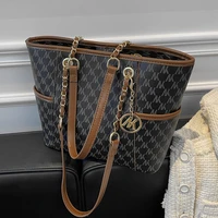 Burminsa Letters Print Luxury Designer Large Tote Handbags For Women Trends 2022 Fashion Brand Office Ladies Chain Shoulder Bags