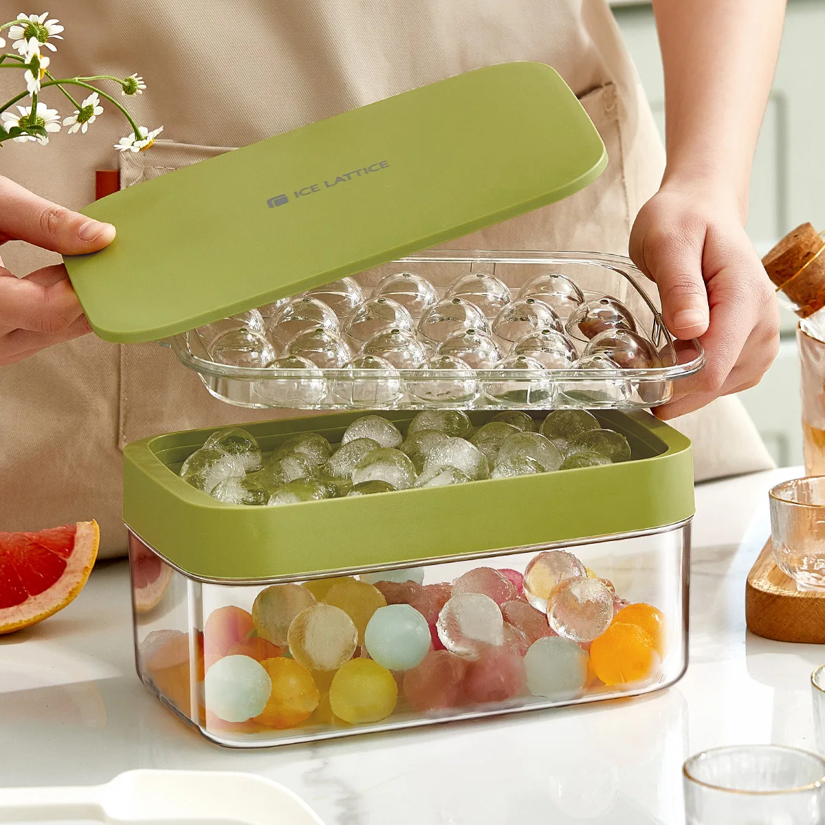 

Ice Cube Trays Silicon Bottom Ice Cube Storage Container Box with Lid Ice Mold Makers for Cool Drinks Kitchen Bar Accessories
