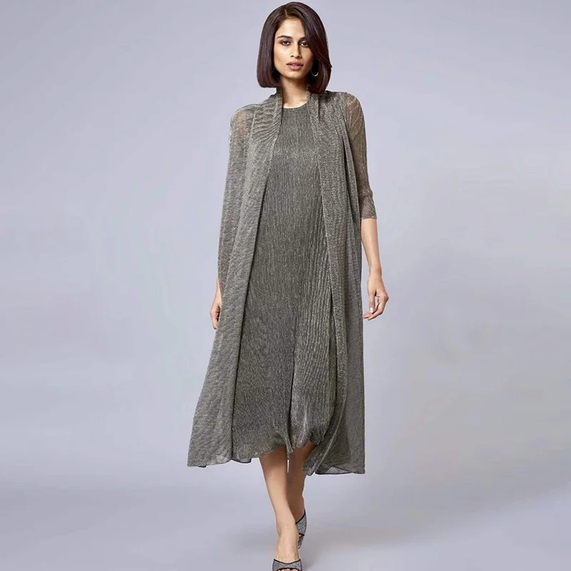 

Плиссированное Платье Miyake, Новинка осени 2023, свободная плиссированная юбка большого размера, жилетная юбка в иностранном стиле + уличный комплект из двух предметов для женщин