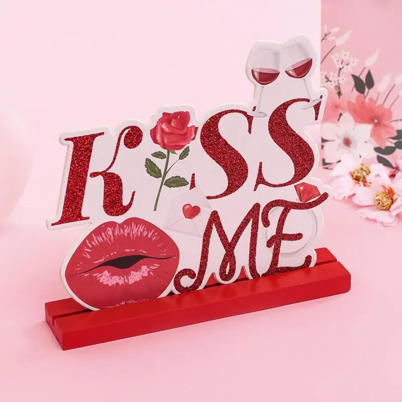 

2023 Wedding Table Decoration Wood Sign Kiss Me Happy Valentine Wedding Centerpiece Wooden Party Decorations Holiday Decor Prop
