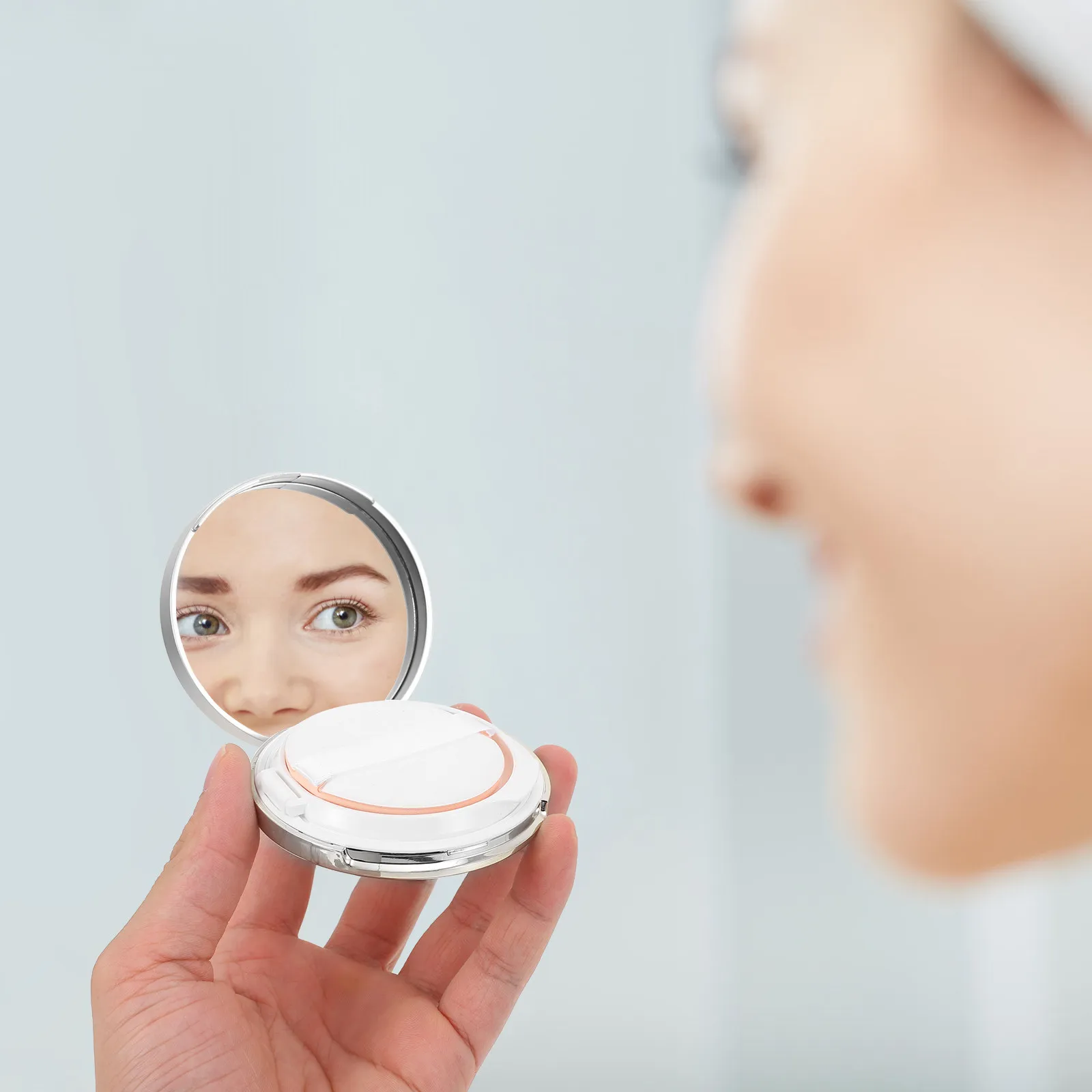 Фото Набор из 2-х пустых футляров для тонального крема/пудры, многоразовые, легкие, портативные, с аппликатором, для путешествий №3