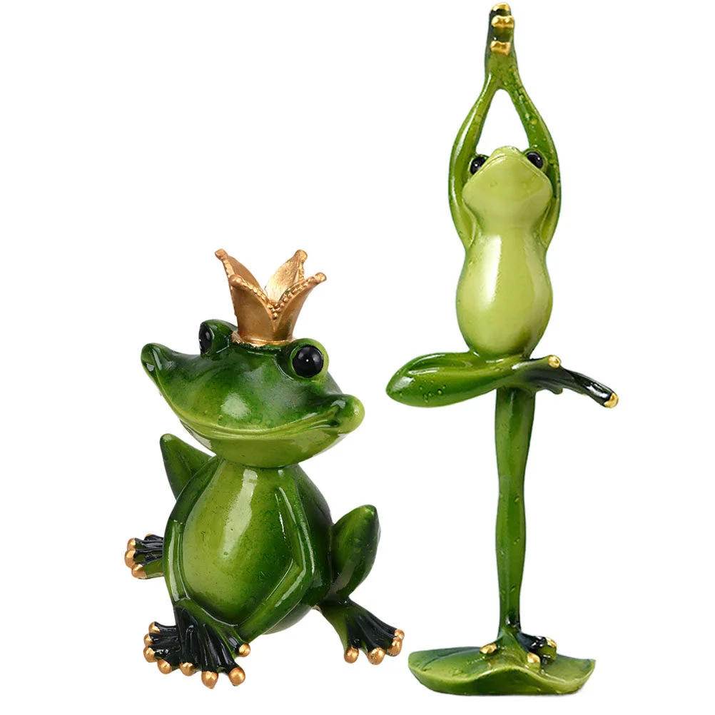 

2 Pcs Crown Decor Miniature Frog Ornament Resin Craft Cartoon Desktop Decoration Garden Dashboard
