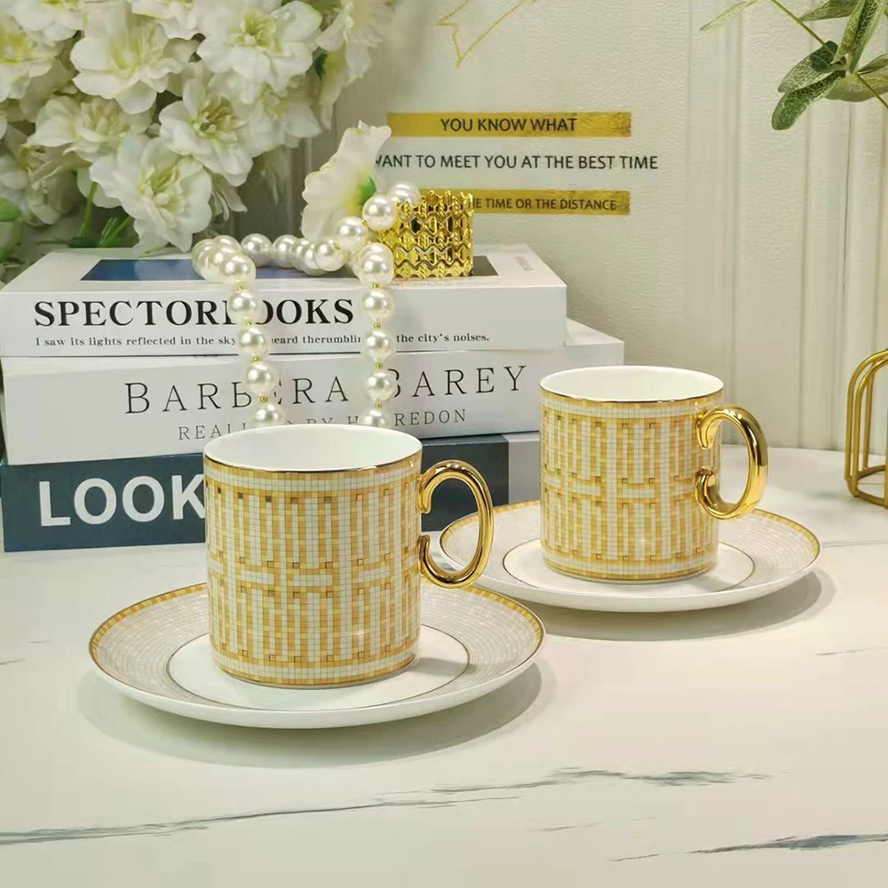 

2022 New Gold Luxury MosaicCoffee Cup and Saucer Set with Gold Handel Ceramic Cappuccino Afternoon Tea Cup