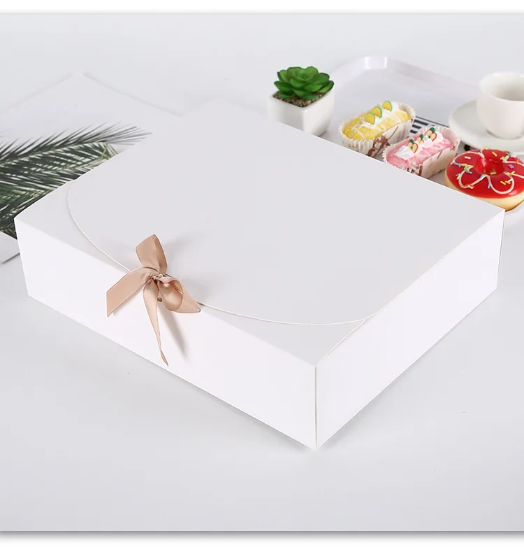 

10PCS Flip Kraft white cardboard gift box bowknot box macaroni combination packing box