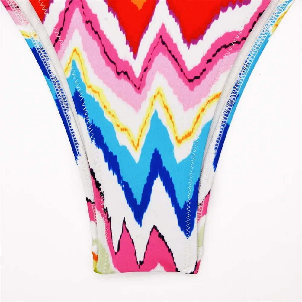 Бикини с лямкой на шее и открытой спиной разные цвета