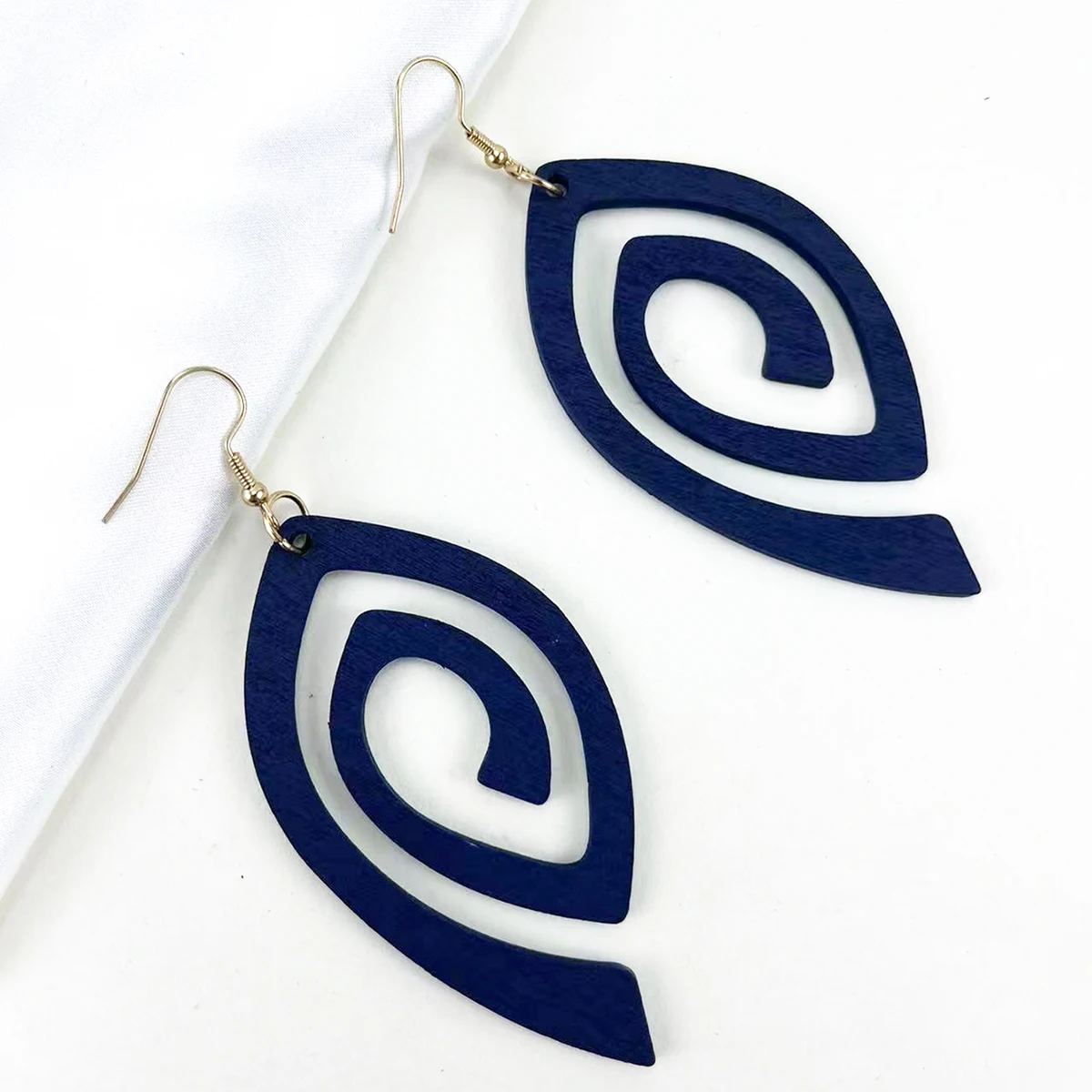 

Women Wood Earrings Whirlwind Surround Hollow Statement Earrings Fashion Jewelry Gift