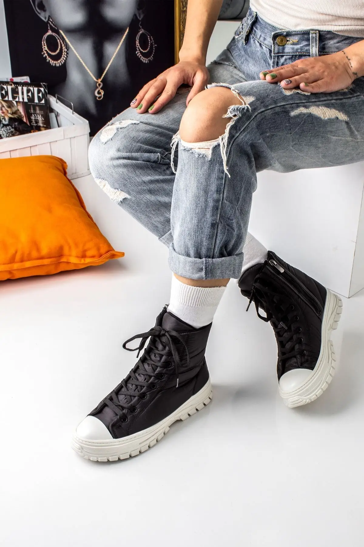 

Женские спортивные сапоги Amelia с парашютной тканью, Повседневная подошва, черный цвет, индивидуальный дизайн