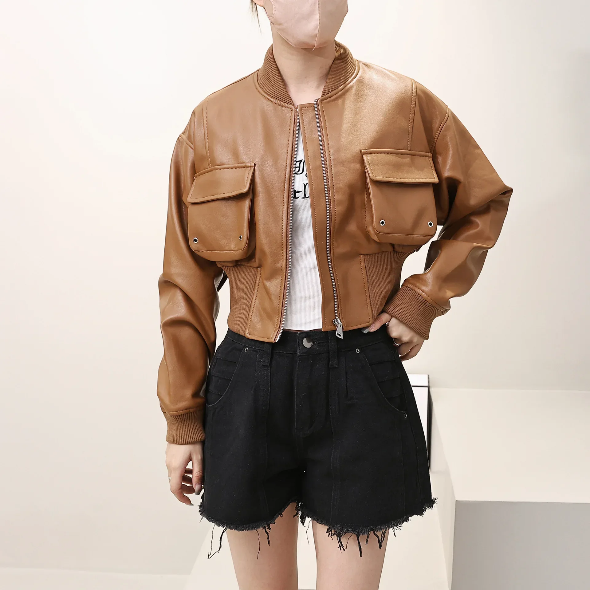 Женская кожаная куртка с большими карманами винтажная куртка-бомбер