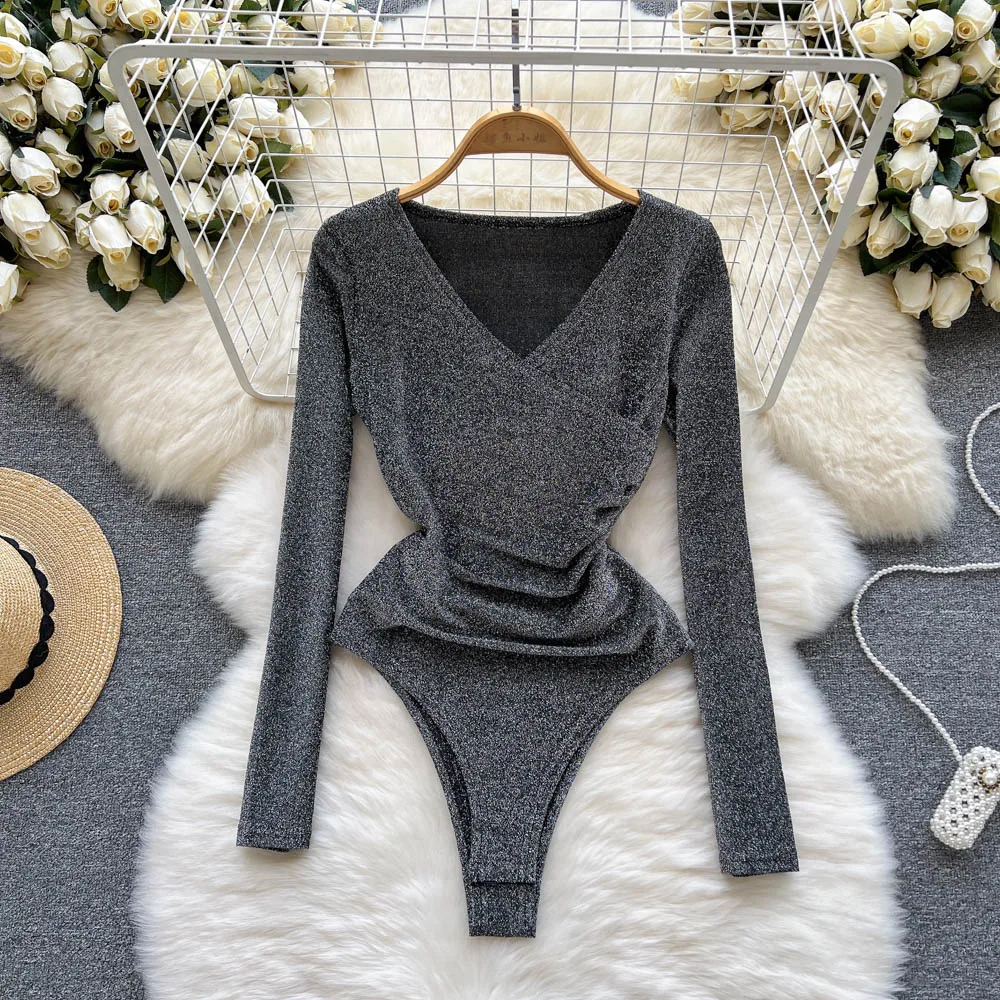 

Комбинезон женский с V-образным вырезом и длинными рукавами